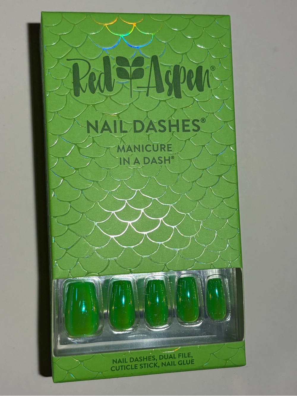 Red Aspen Green Nail Dashes Press-On Nails